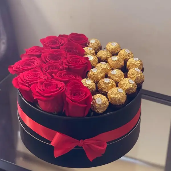 Luxury Ferrero Rocher & Red Roses Hat Box